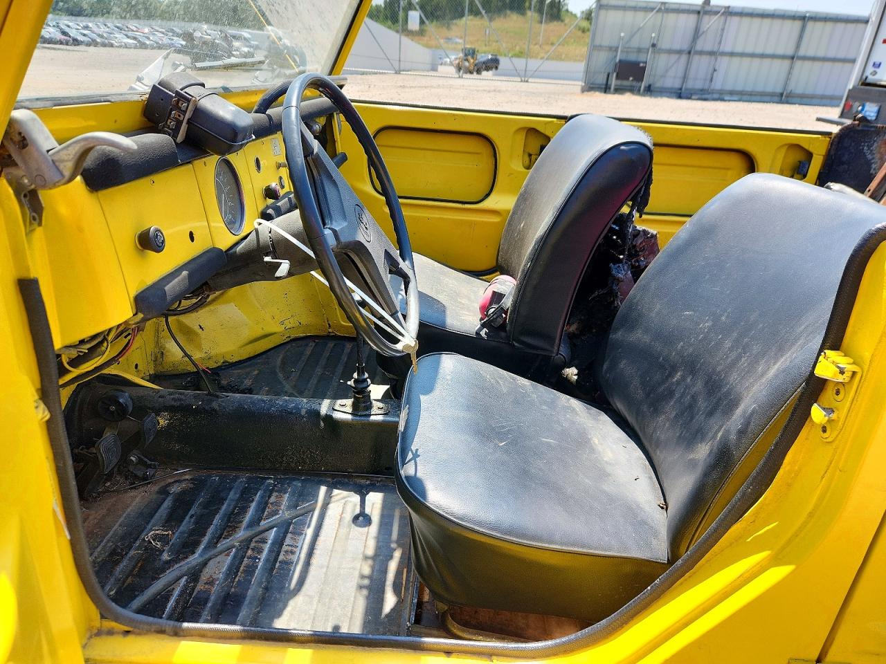 1974 Volkswagen Thing Yellow vin: 1842542739