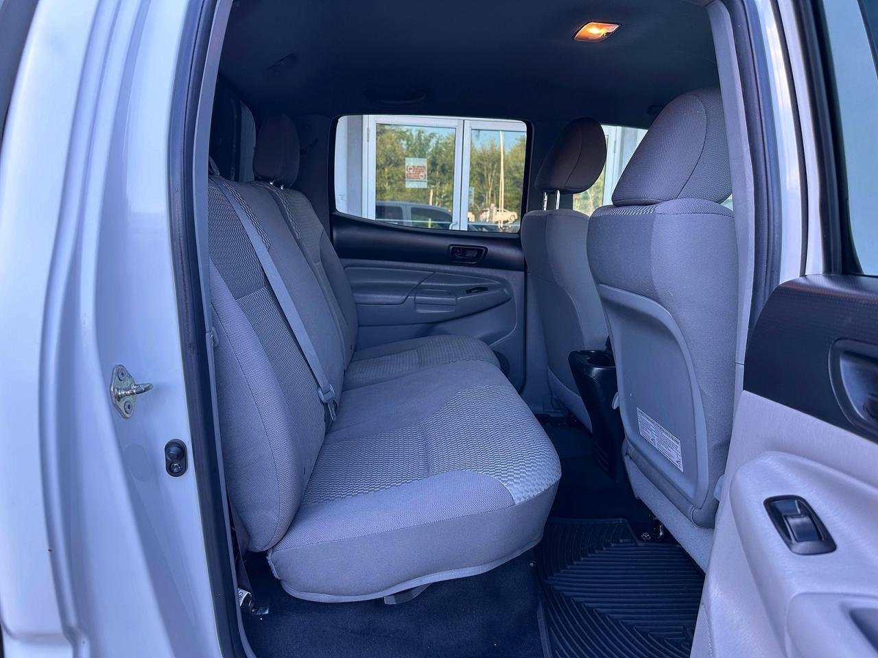 2015 Toyota Tacoma Double Cab Long Bed White vin: 3TMMU4FN3FM079413
