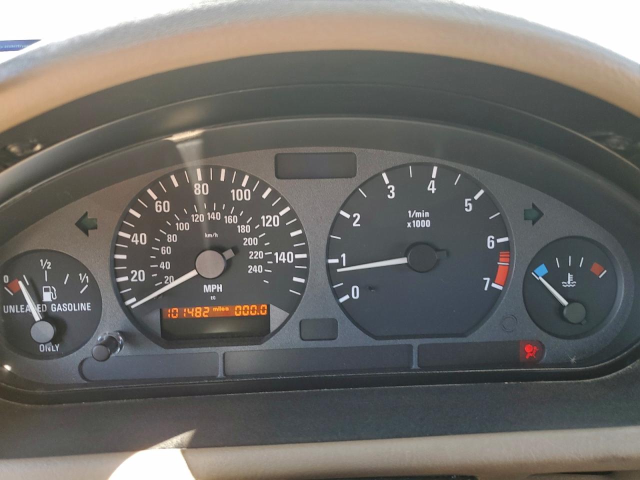1998 Bmw Z3 1.9 White vin: 4USCH7326WLE07143