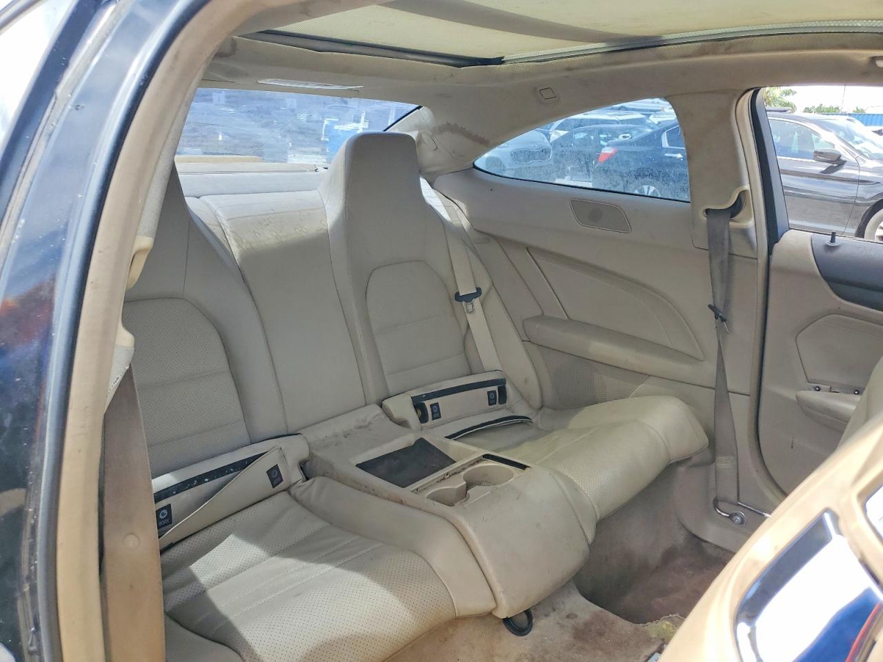 2013 Mercedes-benz C 250 Black vin: WDDGJ4HBXDG005282