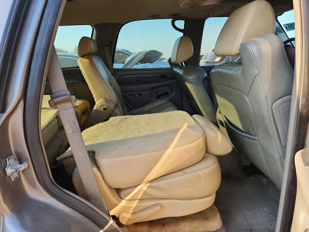 2005 Gmc Yukon Denali Gray vin: 1GKEK63U55J117452