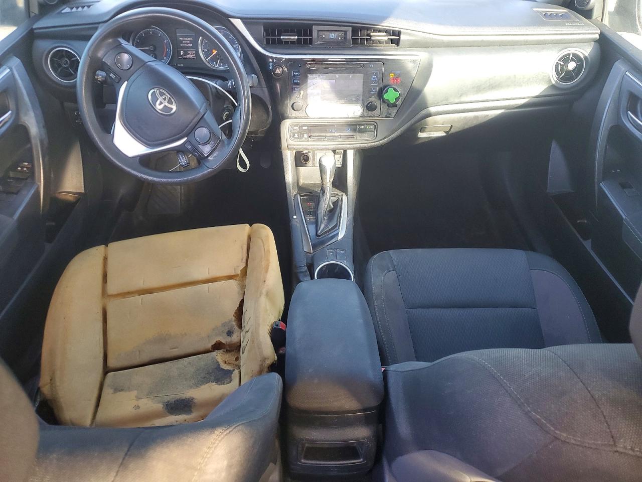 2019 Toyota Corolla Le Синий vin: 2T1BURHE3KC128808