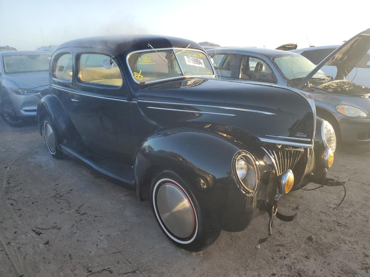 1939 Ford Deluxe Black vin: 18489480