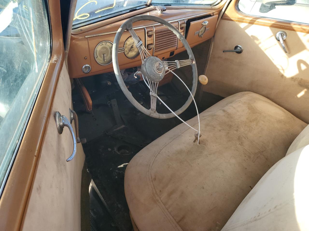 1939 Ford Deluxe Black vin: 18489480