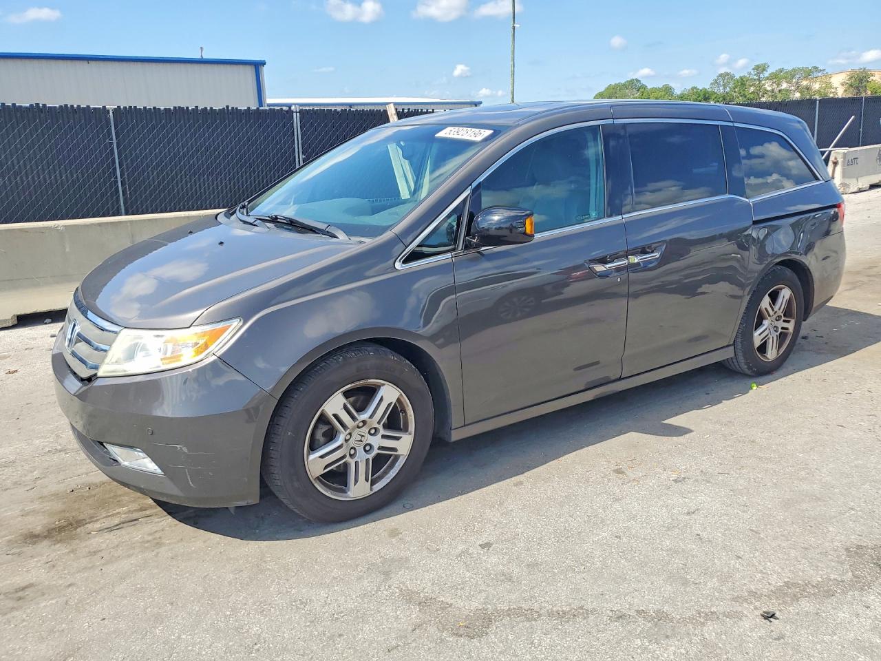 2012 Honda Odyssey Touring Gray vin: 5FNRL5H93CB130939