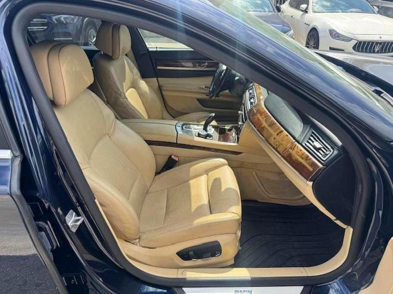 2015 Bmw 750 Xi Blue vin: WBAYB6C5XFD965910