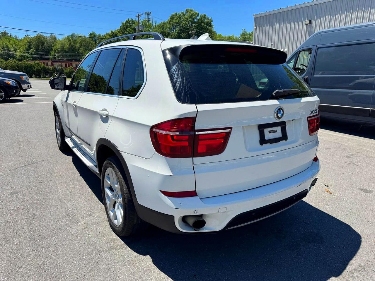 2013 Bmw X5 Xdrive35i White vin: 5UXZV4C53D0E11293