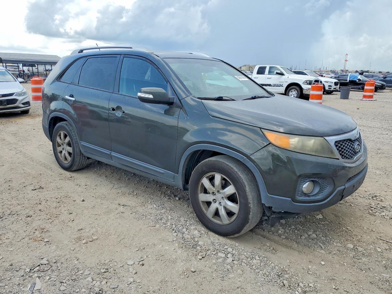 2012 Kia Sorento Lx Silver vin: 5XYKT4A29CG190757