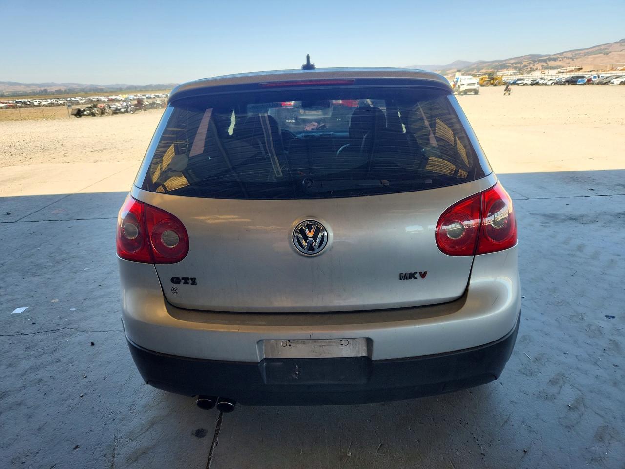 2007 Volkswagen New Gti Silver vin: WVWHV71K67W114833