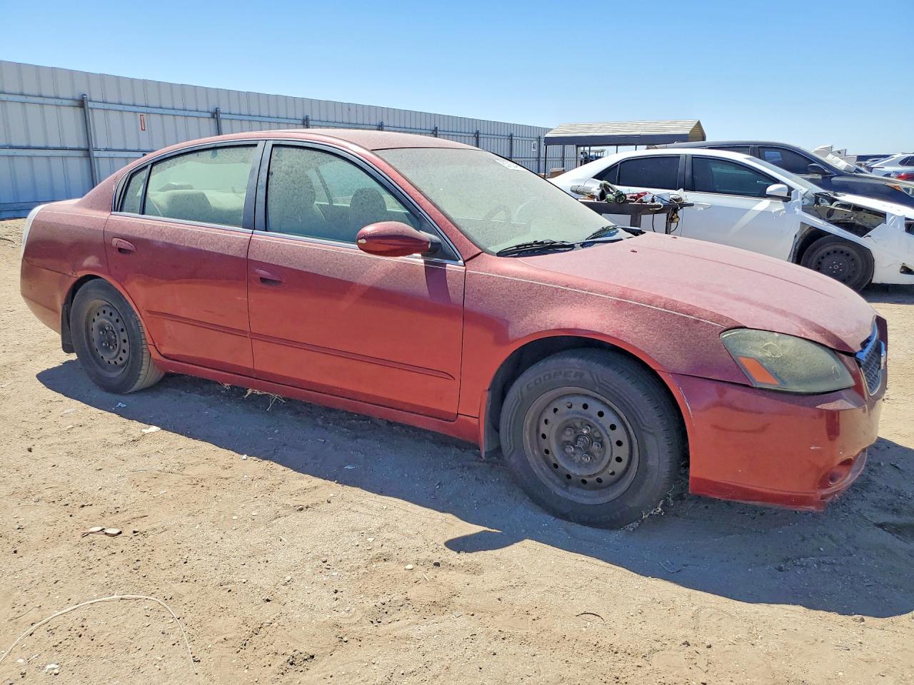 2006 Nissan Altima 2.5 Red vin: 1N4AL11D76N405843
