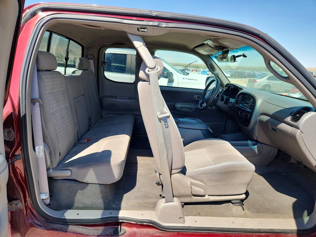 2003 Toyota Tundra Access Cab Sr5 Burgundy vin: 5TBBT44163S335607