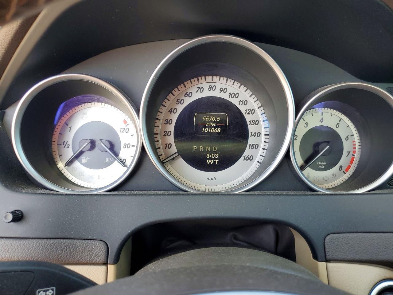 2014 Mercedes-benz C 250 Черный vin: WDDGF4HB7EA933069
