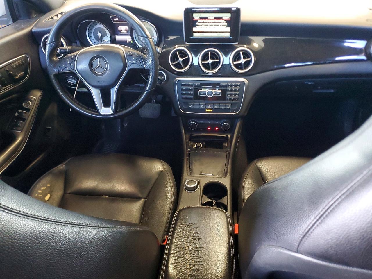 2014 Mercedes-benz Cla 250 White vin: WDDSJ4EB8EN105117