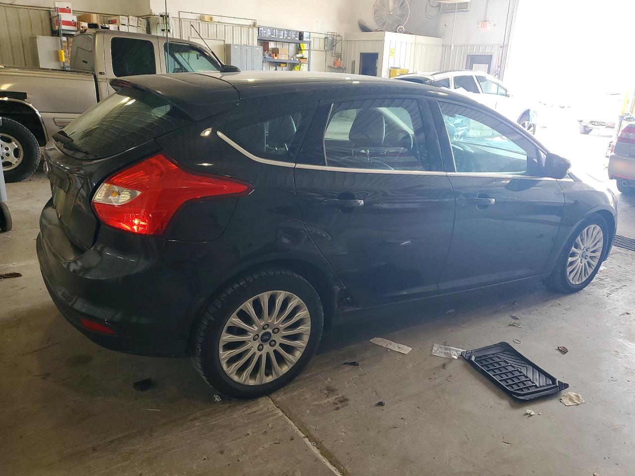 2012 Ford Focus Titanium Black vin: 1FAHP3N21CL154865