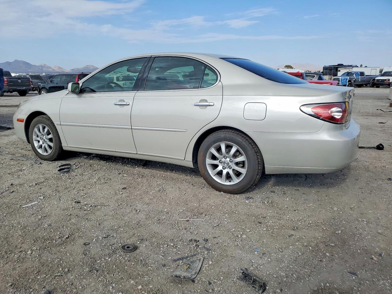 2003 Lexus Es 300 Beige vin: JTHBF30G536019830