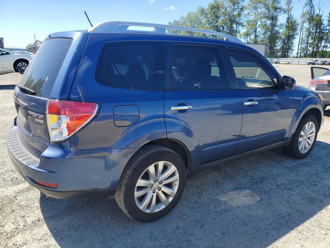 2011 Subaru Forester Touring Синий vin: JF2SHAGCXBH705319