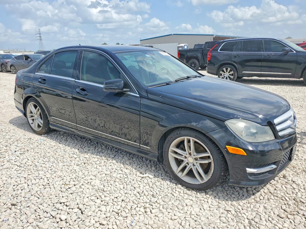 2013 Mercedes-benz C 250 Black vin: WDDGF4HB2DA769924