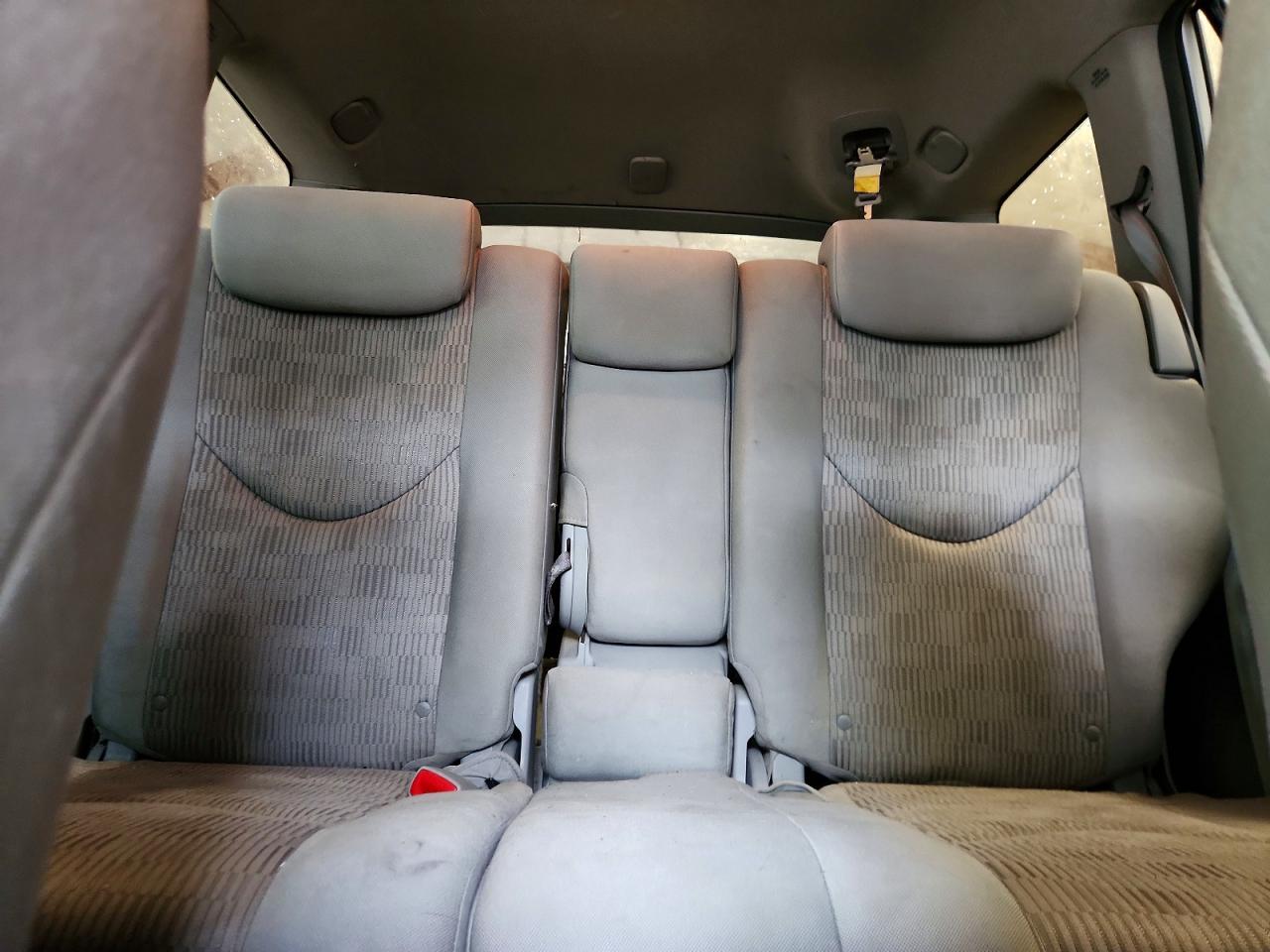 2011 Toyota Rav4 Base Silver vin: 2T3BF4DV3BW106199