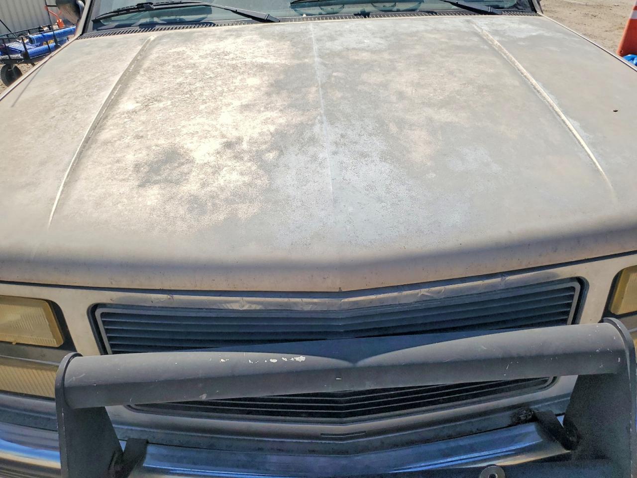 1990 Gmc Sierra C2500 Tan vin: 1GTFC24K2LE503920