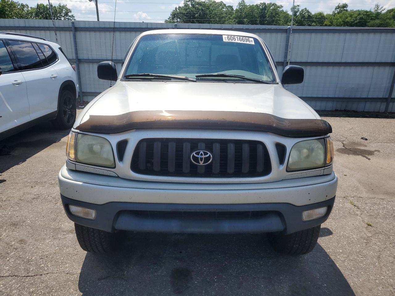 2002 Toyota Tacoma Xtracab Silver vin: 5TEWM72N02Z075171