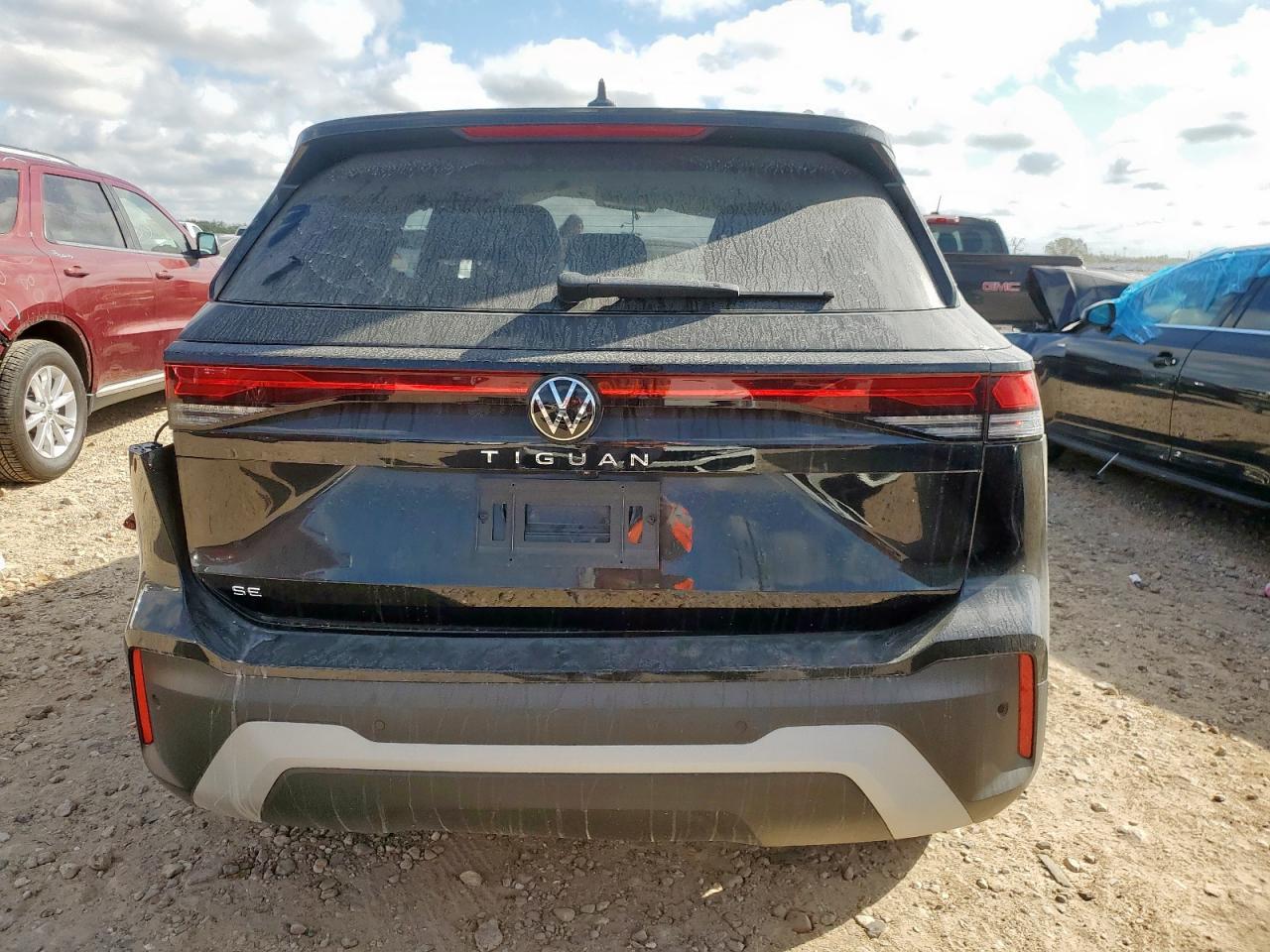 2025 Volkswagen Tiguan Se Black vin: 3VVFR7RM9SM024233
