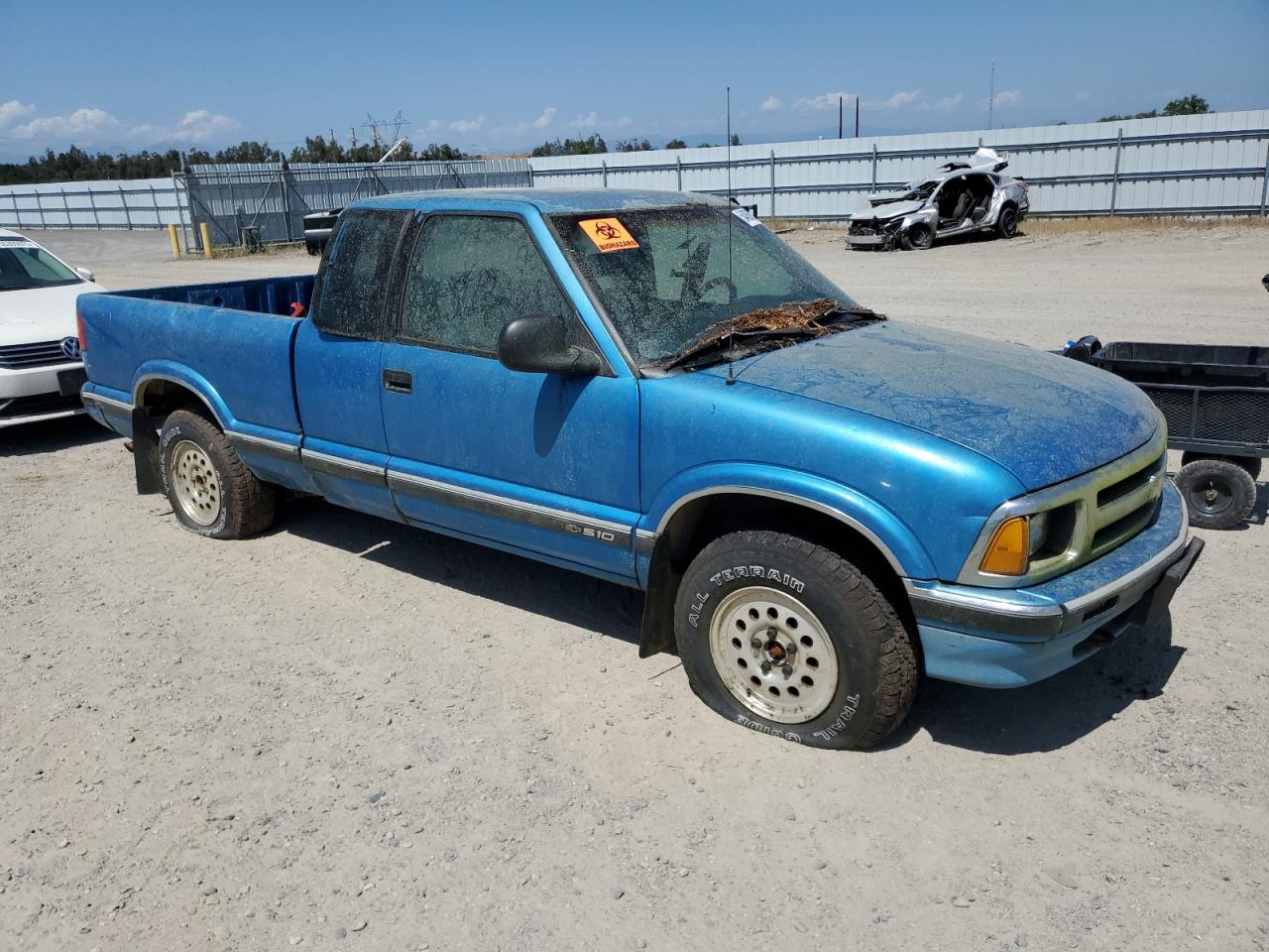 1994 Chevrolet S Truck S10 Blue vin: 1GCDT19W0R8147553