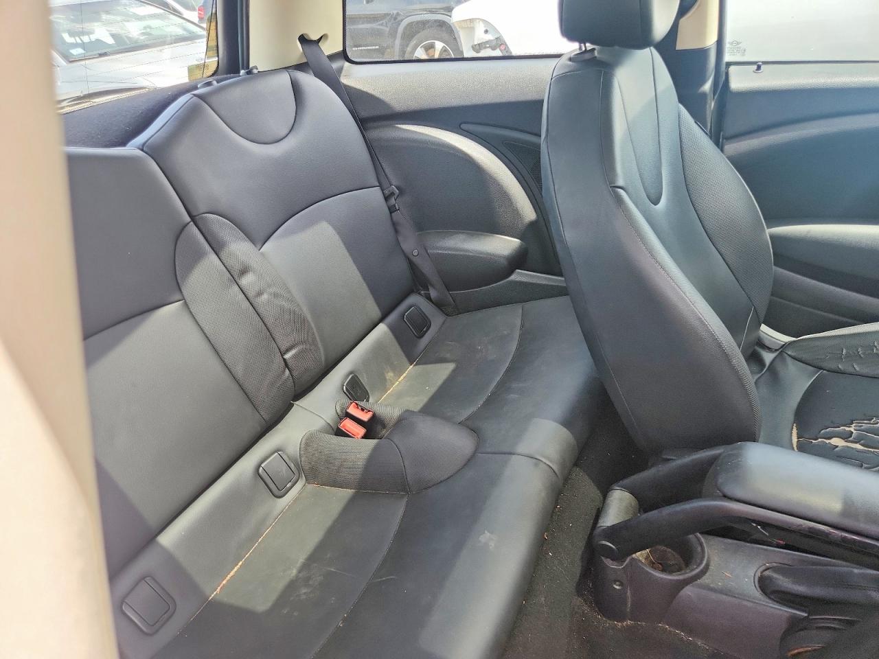 2013 Mini Cooper Turquoise vin: WMWSU3C54DT684154