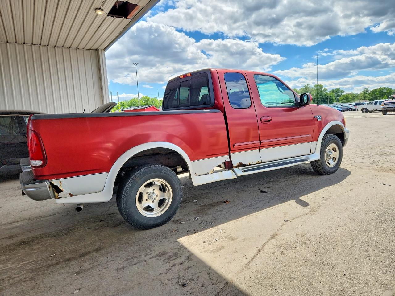 1999 Ford F150 Red vin: 1FTRX18W7XNB71889