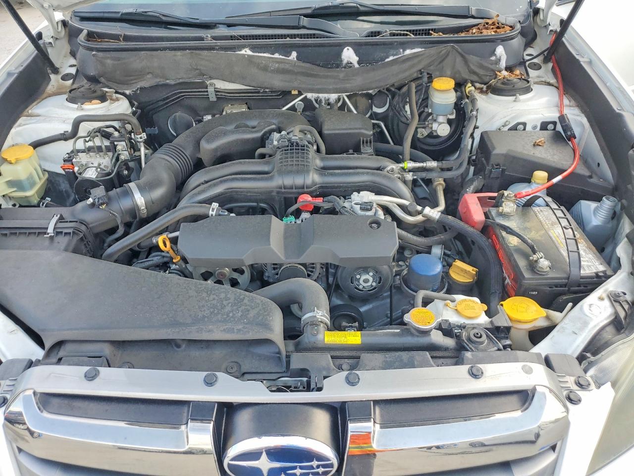 2014 Subaru Outback 2.5i Limited White vin: 4S4BRCPC3E3292857