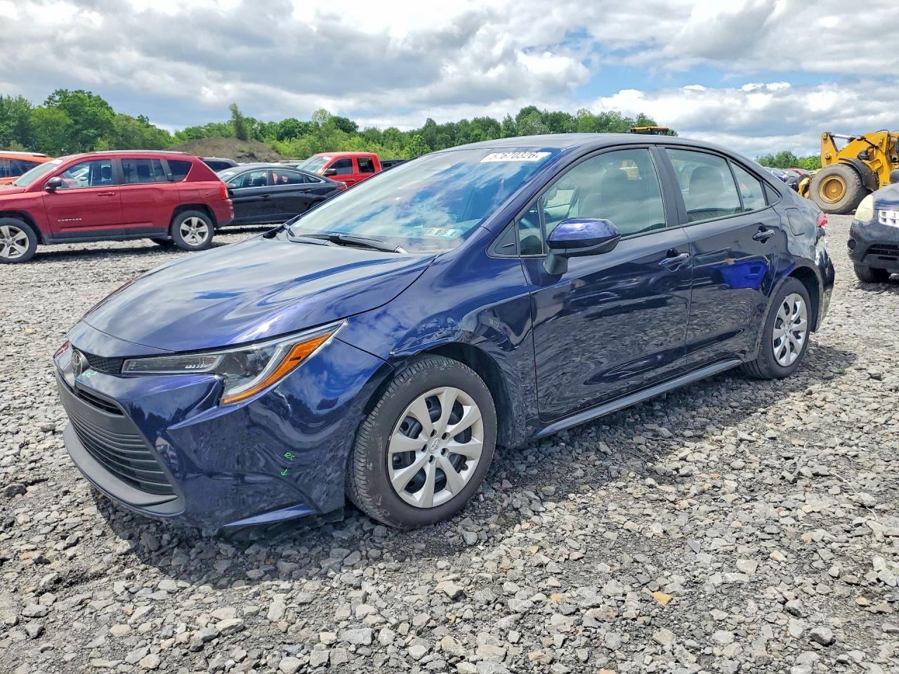 2026 Toyota Corolla Le Blue vin: 5YFB4MDE1TP392748