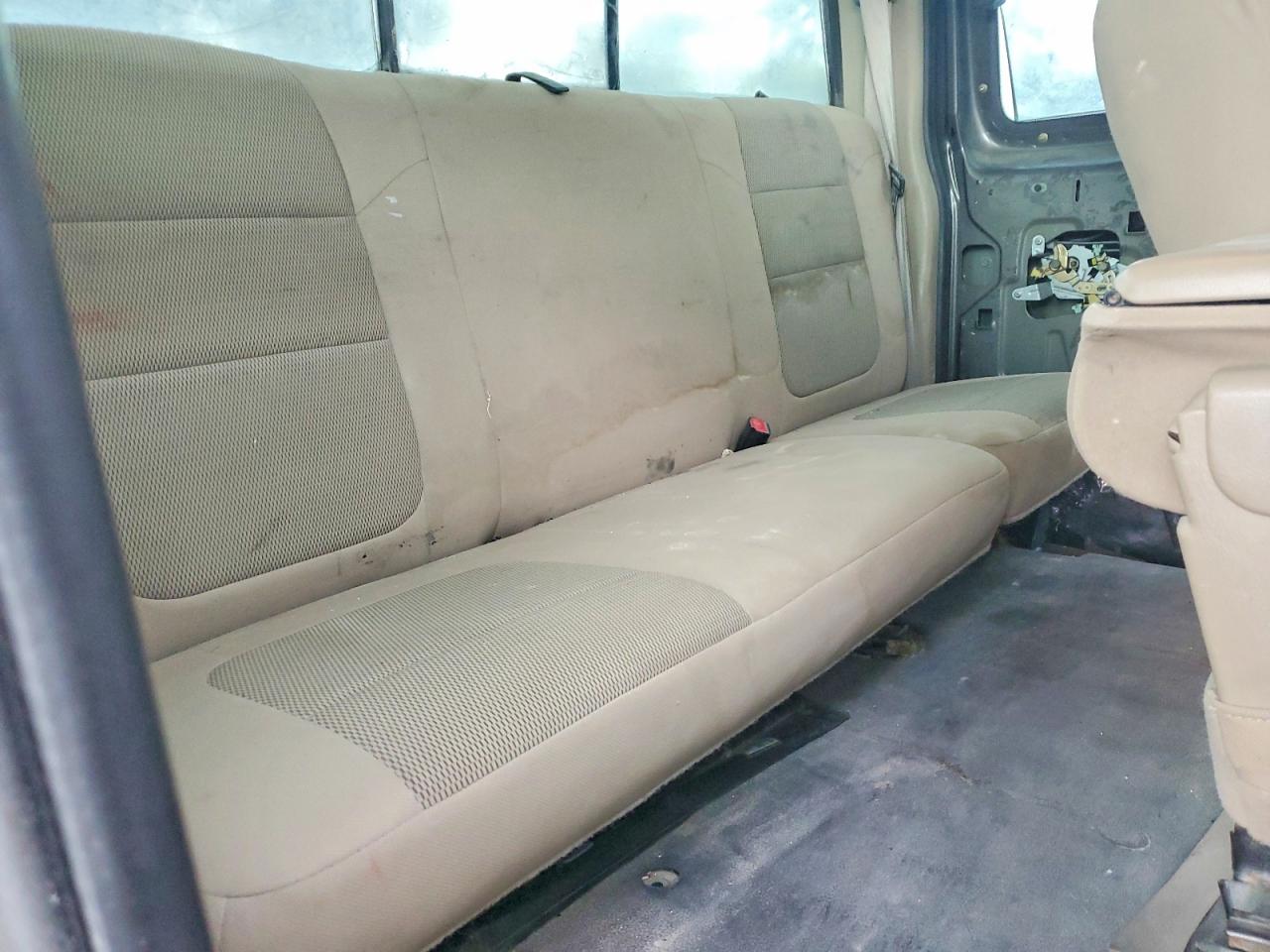 2005 Ford F250 Super Duty Gray vin: 1FTSX21Y05EC13738