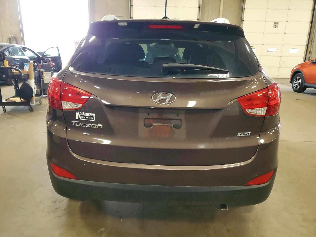2014 Hyundai Tucson Se Brown vin: KM8JUCAG8EU898123