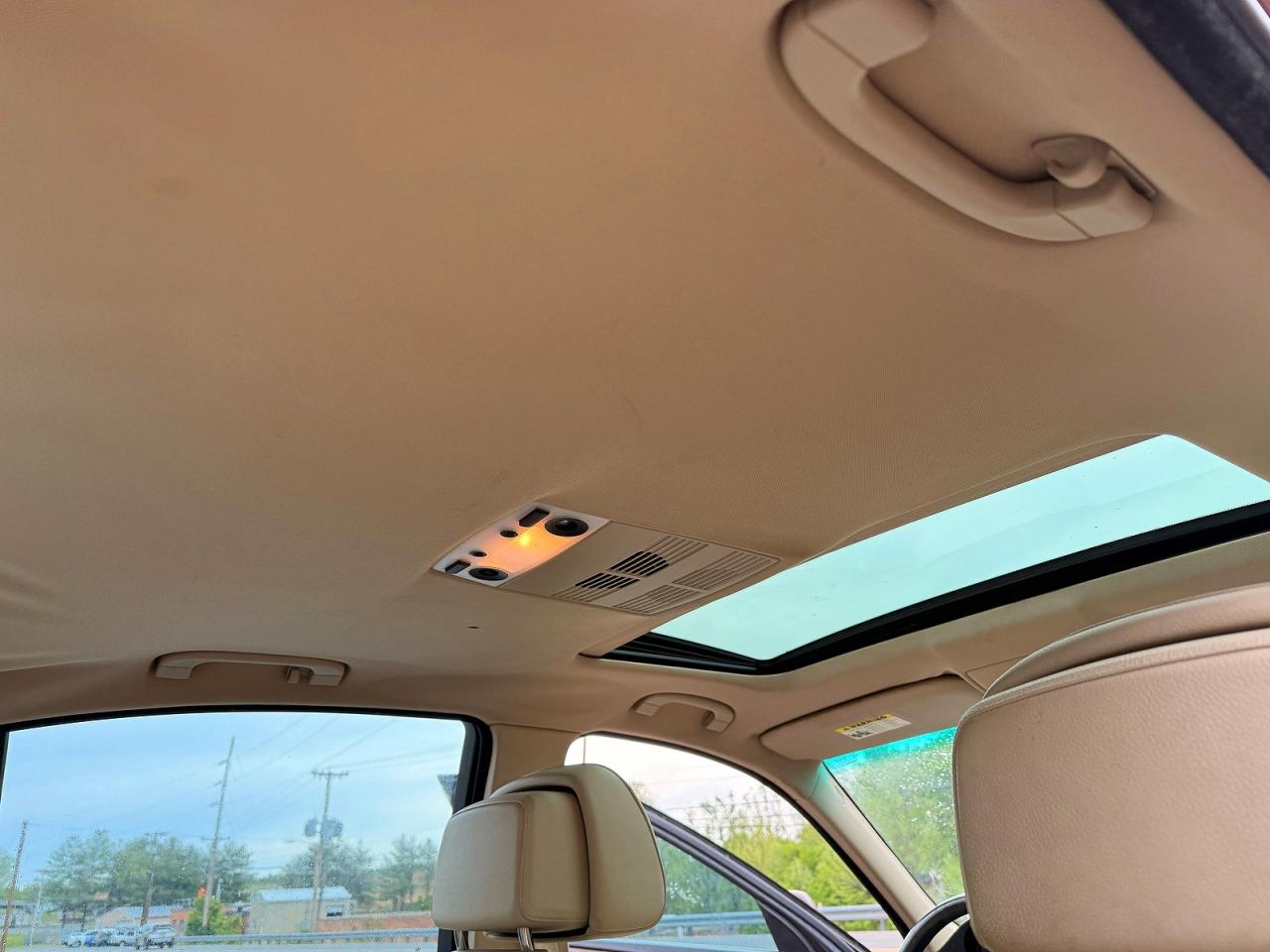2009 Bmw 528 I Burgundy vin: WBANU53539C119930