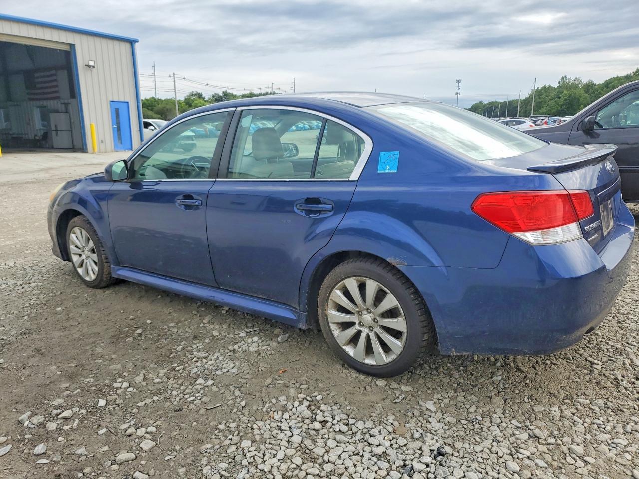 2010 Subaru Legacy 2.5i Limited Blue vin: 4S3BMCK67A3227069