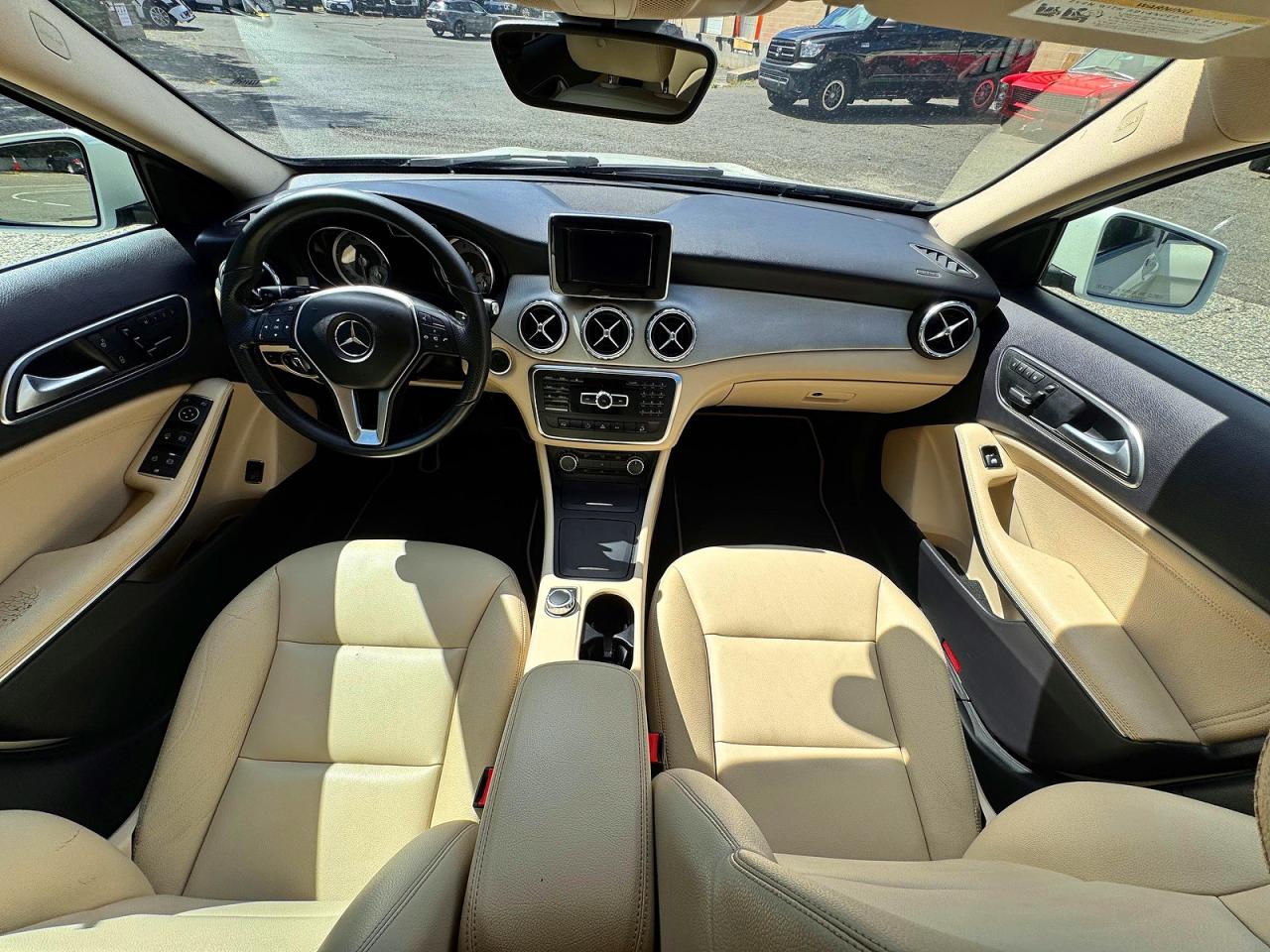 2015 Mercedes-benz Gla 250 4matic White vin: WDCTG4GB5FJ032253