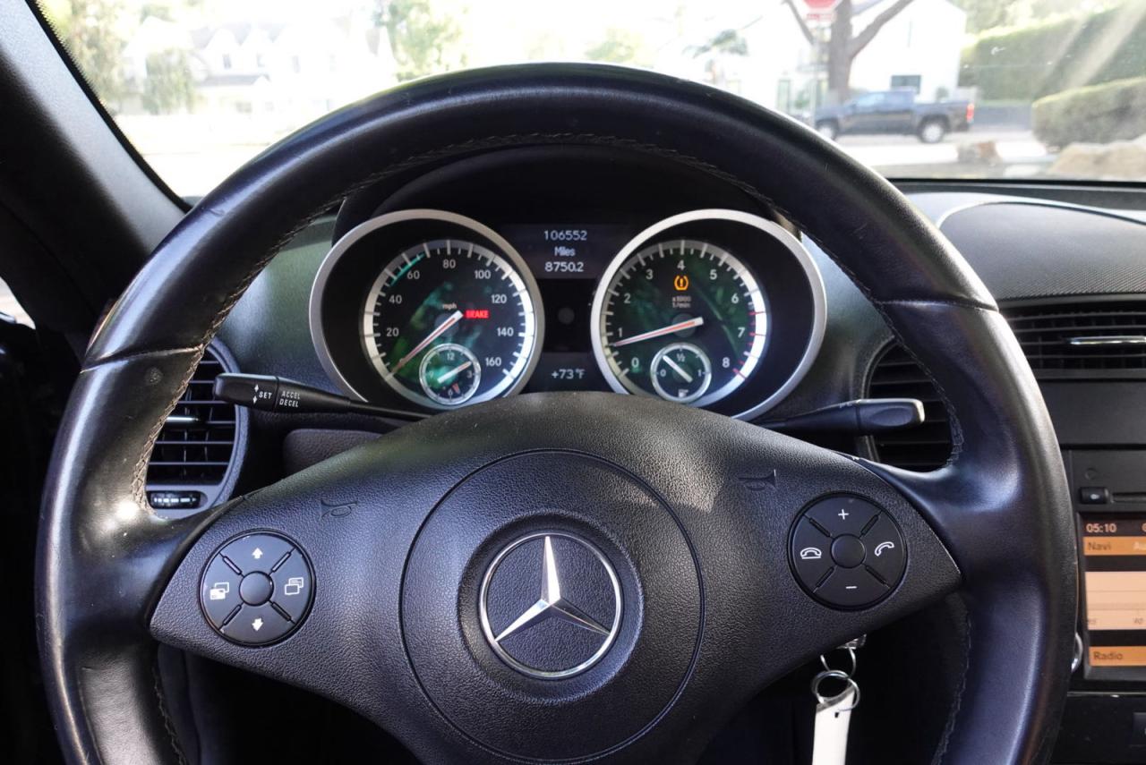 2011 Mercedes-benz Slk 300 Черный vin: WDBWK5EAXBF241260