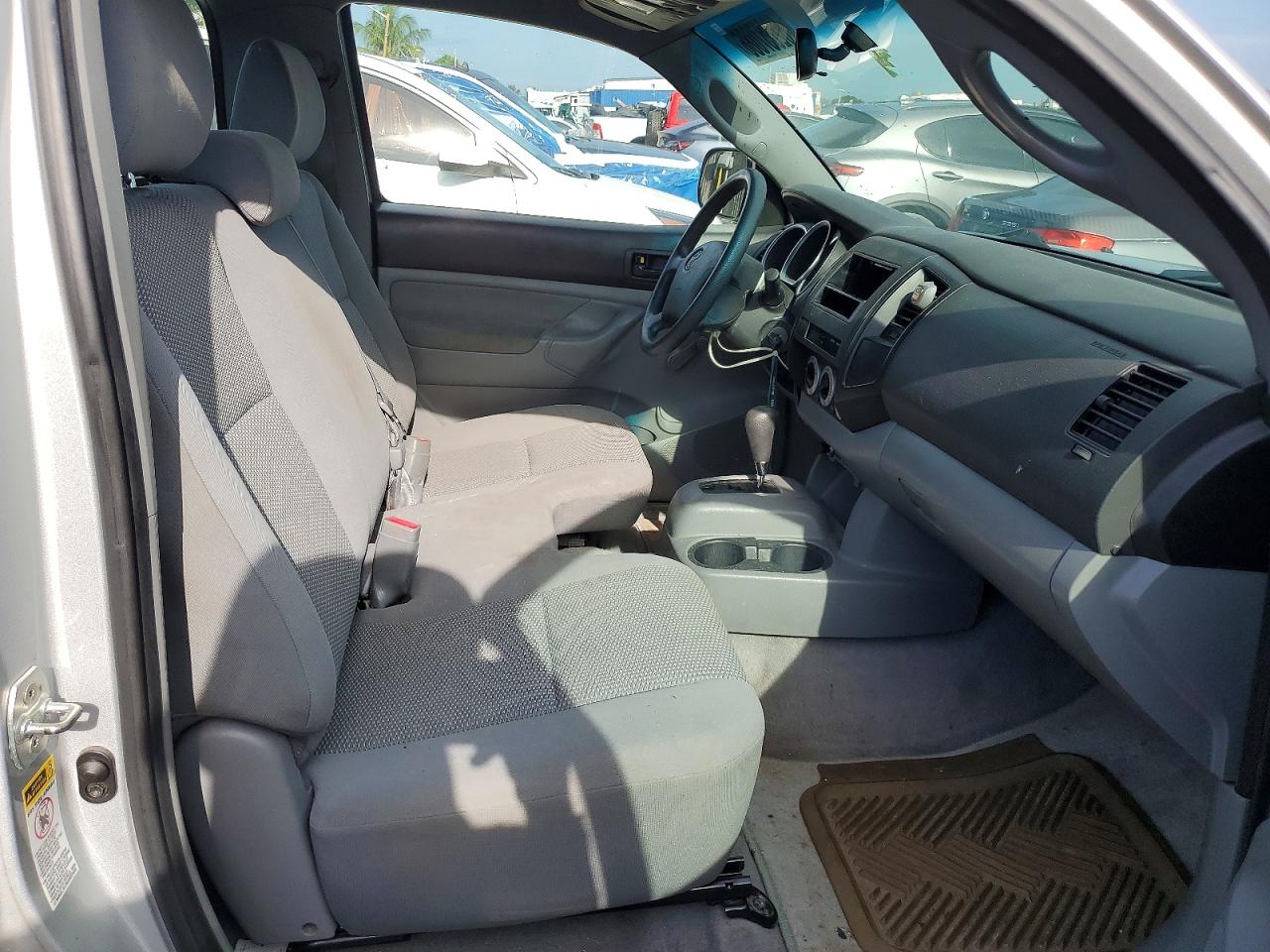 2010 Toyota Tacoma Base Silver vin: 5TENX4CN6AZ694114