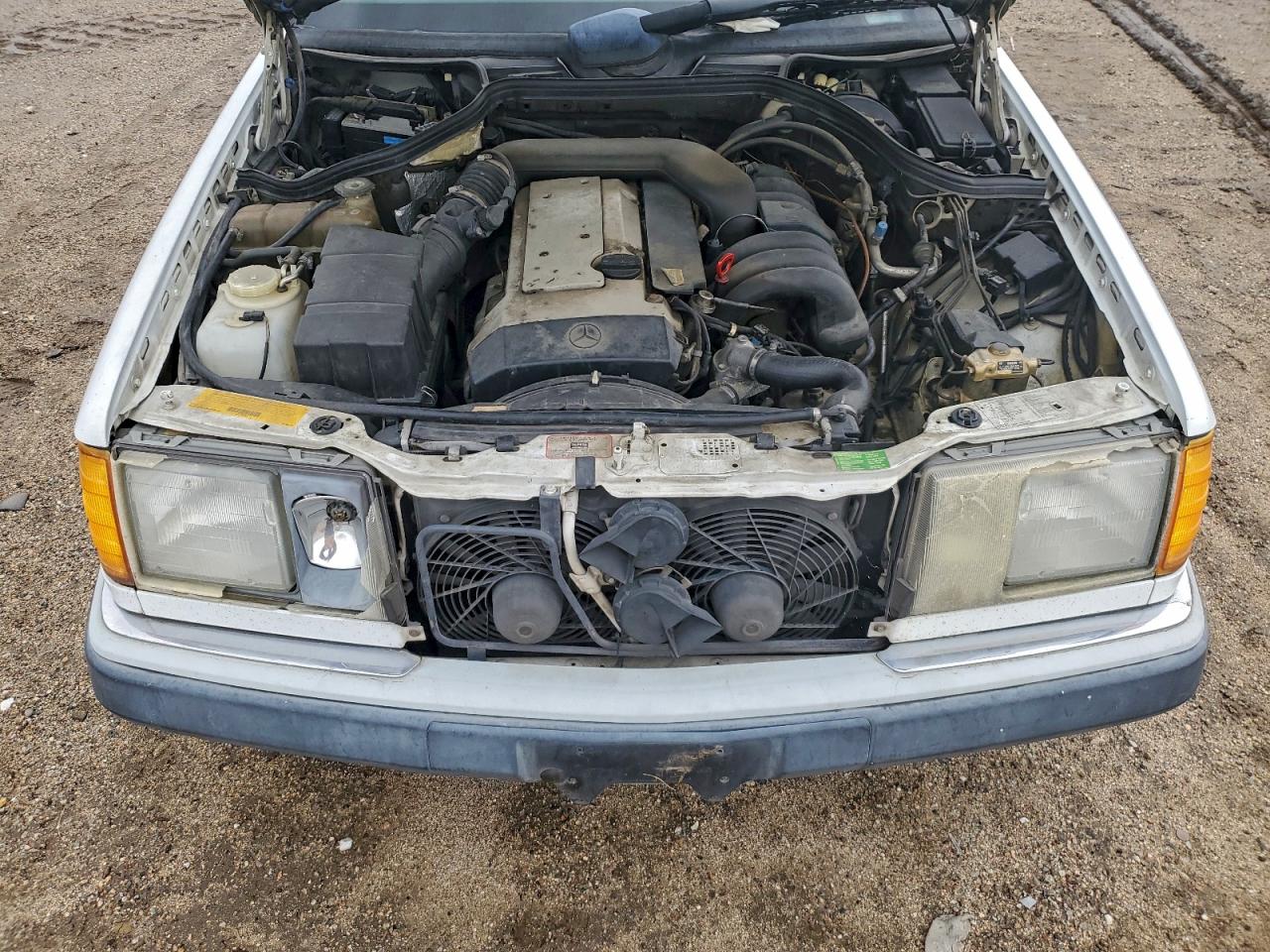 1993 Mercedes-benz 300 E 2.8 Белый vin: WDBEA28E0PB995827