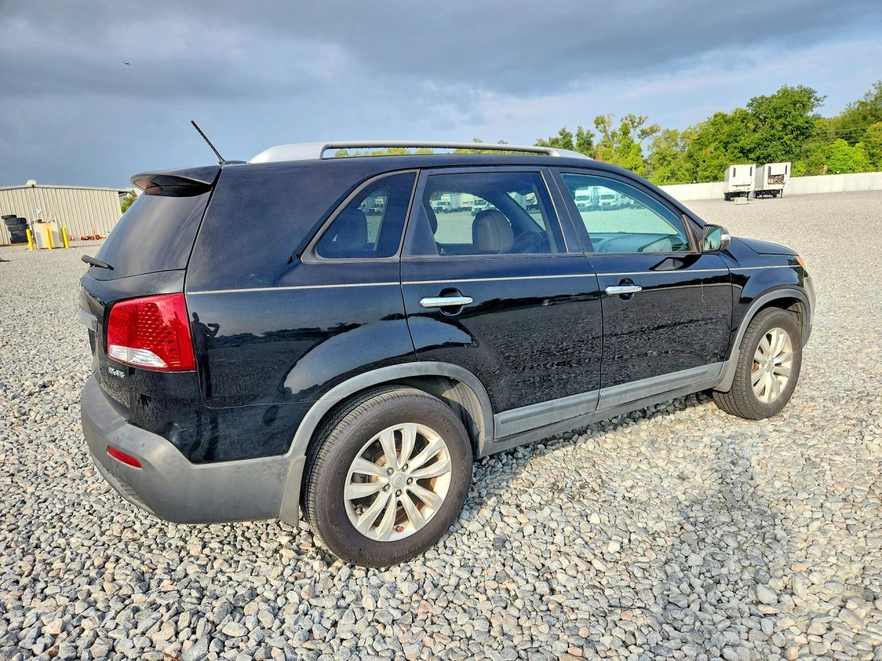 2011 Kia Sorento Ex Black vin: 5XYKU4A25BG043508