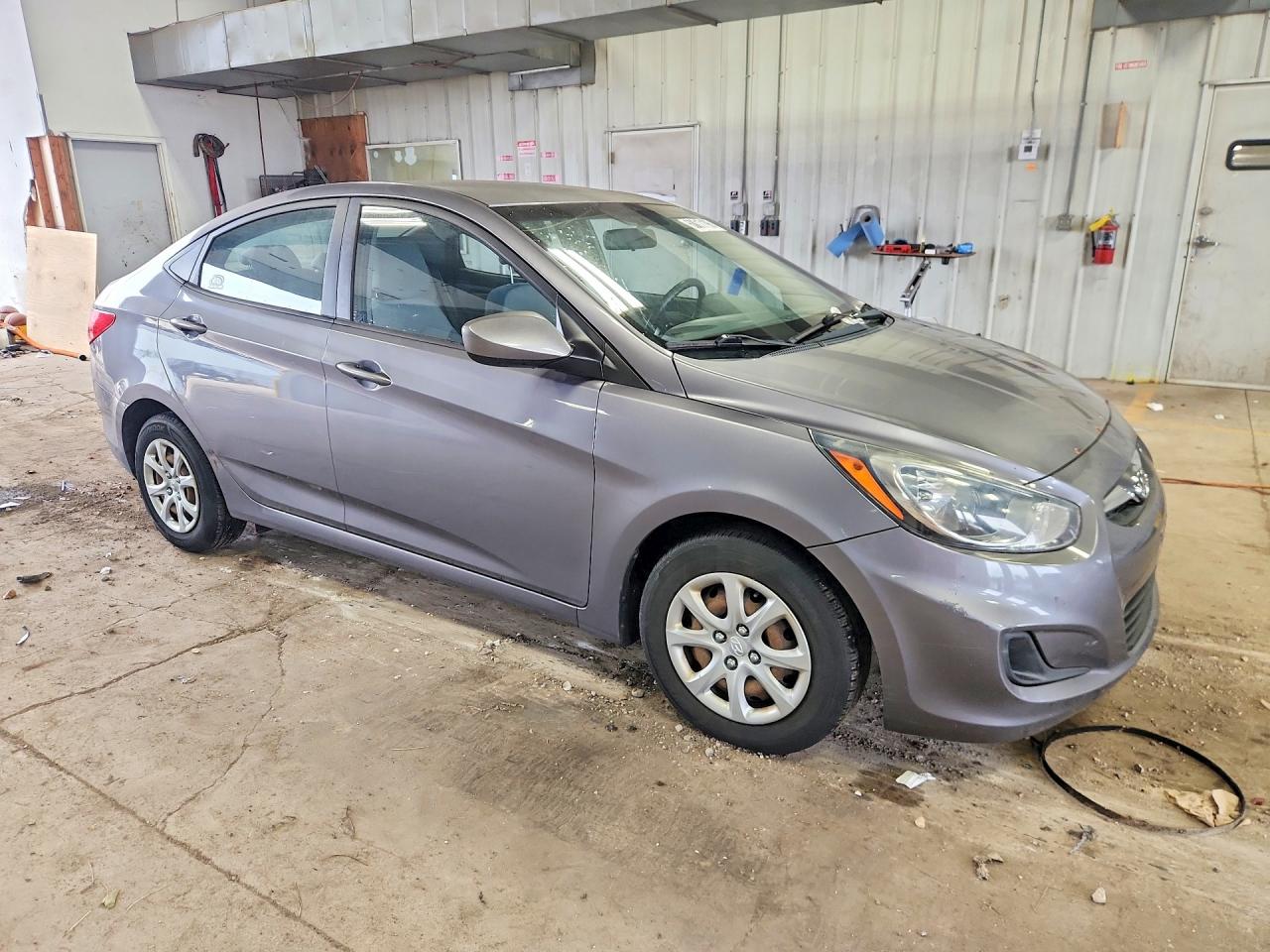 2014 Hyundai Accent Gls Gray vin: KMHCT4AE0EU638783