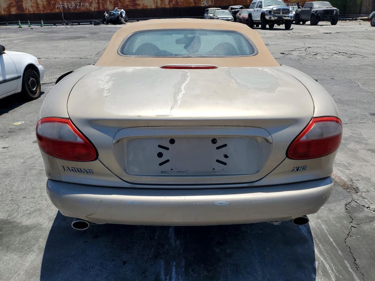 2000 Jaguar Xk8 Tan vin: SAJJA42C0YNA02298