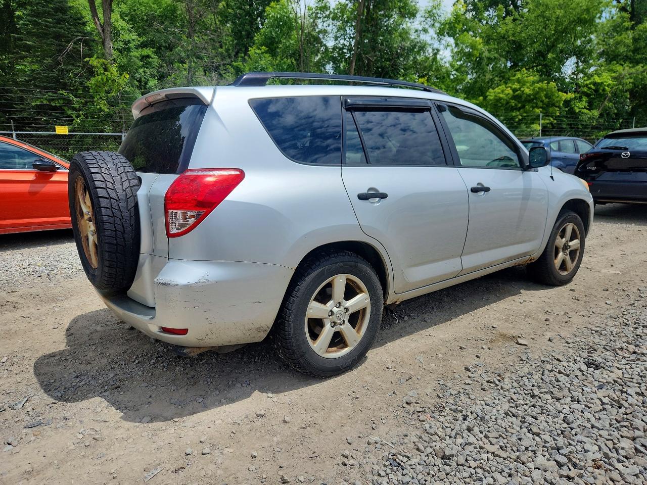 2006 Toyota Rav4 Base Silver vin: JTMZK33V566000012