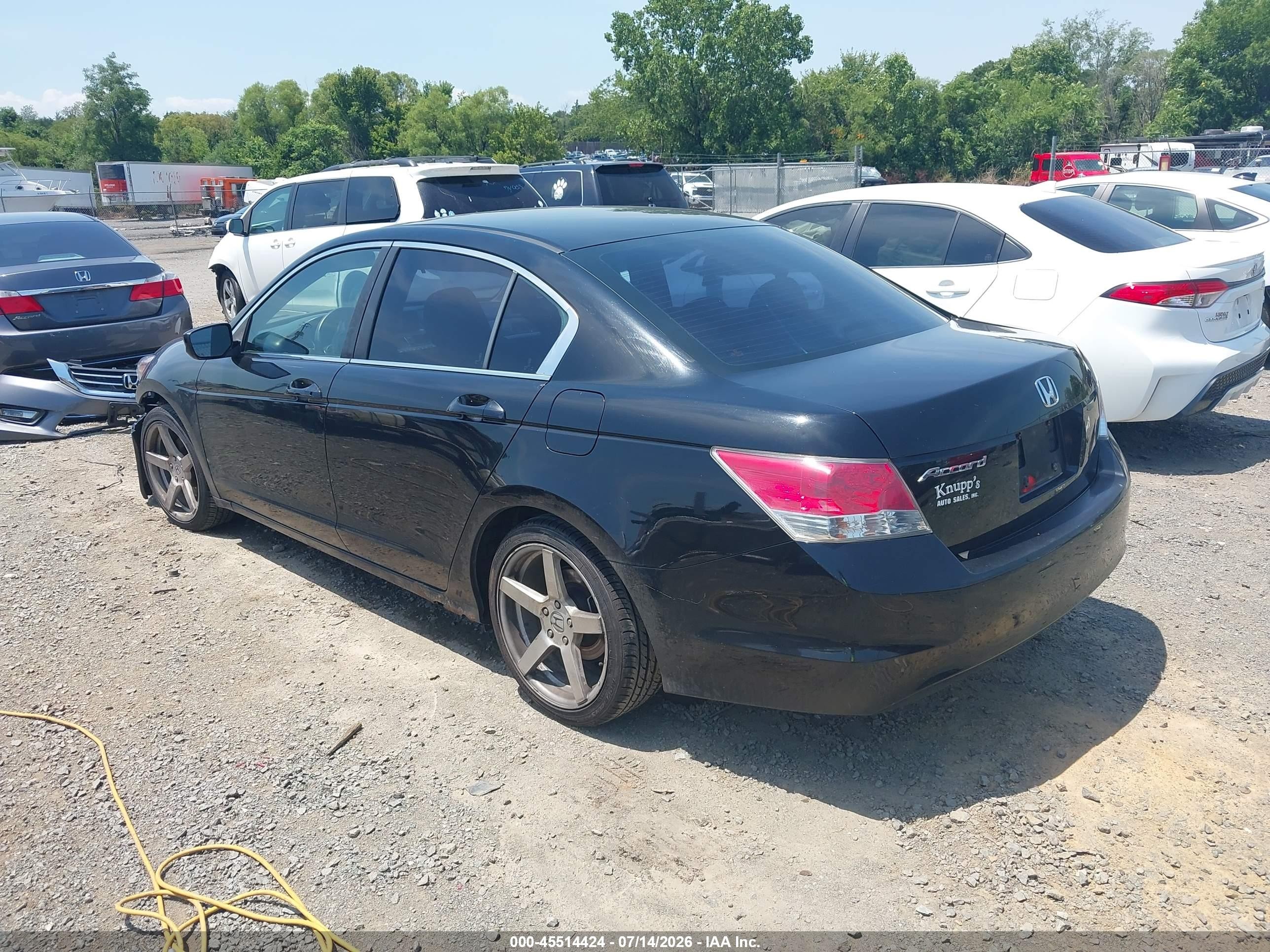 2010 Honda Accord   Black vin: 18GCP2E79AA086576