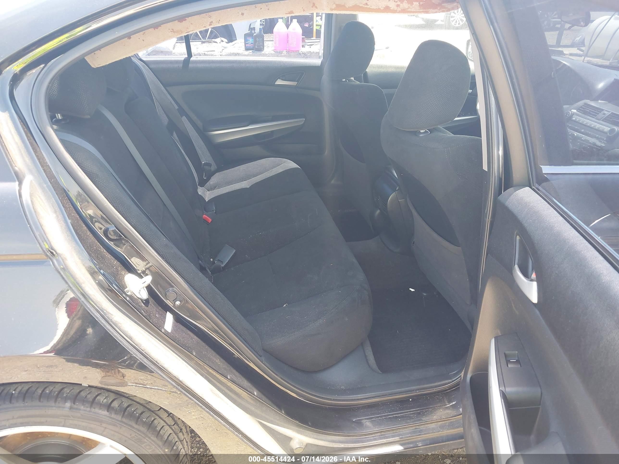 2010 Honda Accord   Black vin: 18GCP2E79AA086576