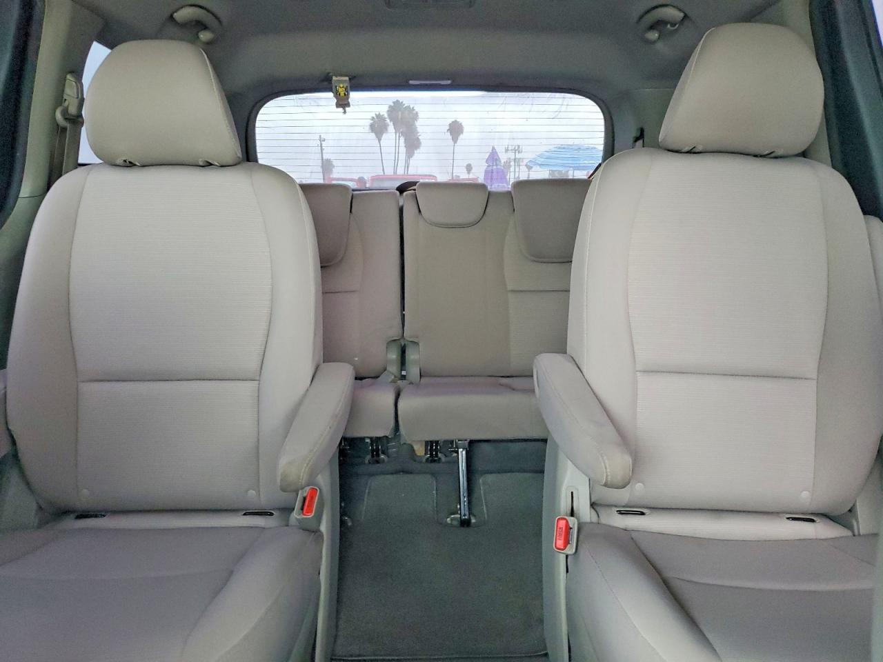 2015 Kia Sedona Lx Gray vin: KNDMB5C16F6027996
