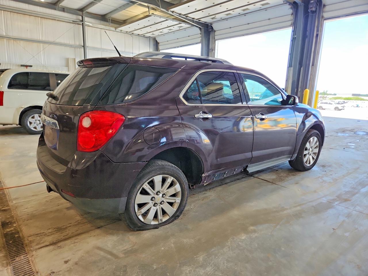 2011 Chevrolet Equinox Ltz Burgundy vin: 190189919018929NE