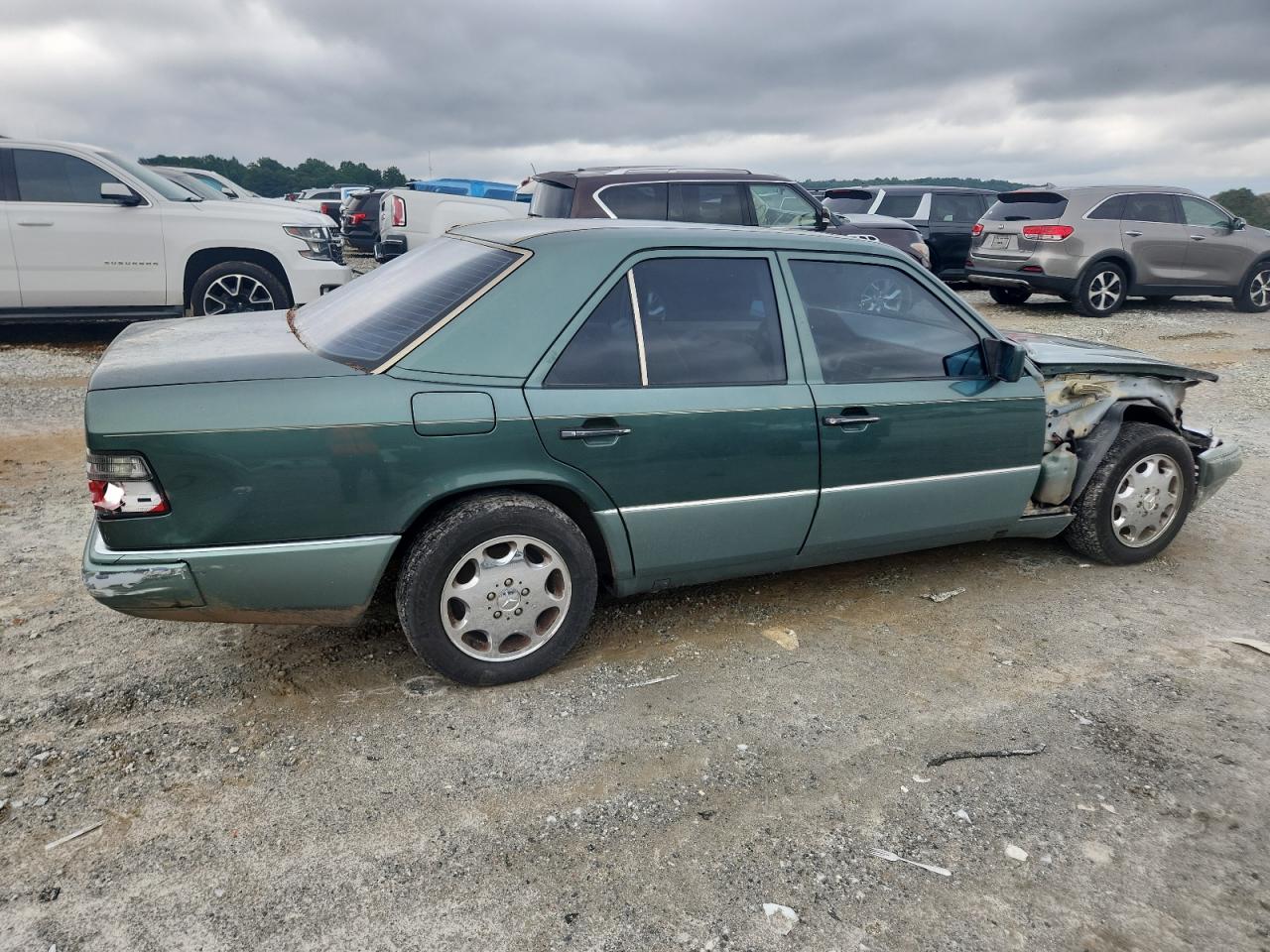 1994 Mercedes-benz E 320 Green vin: WDBEA32E4RC066669