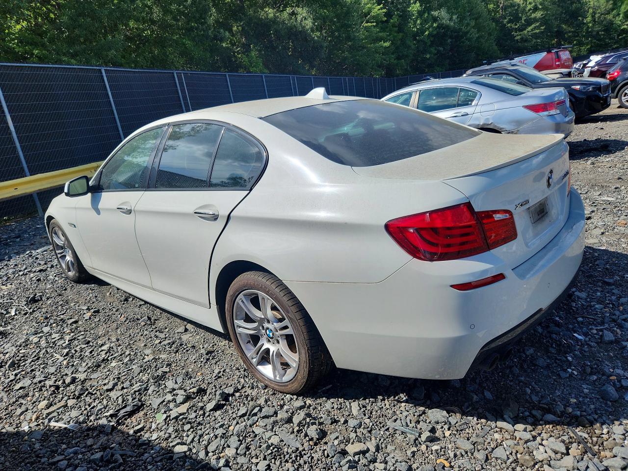 2013 Bmw 528 Xi White vin: WBAXH5C55DDW13433