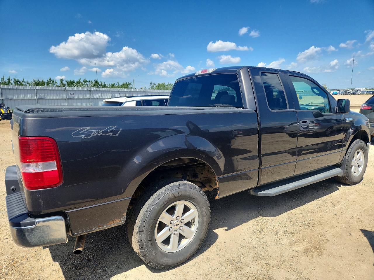 2005 Ford F150 Black vin: 1FTPX14565NB34611