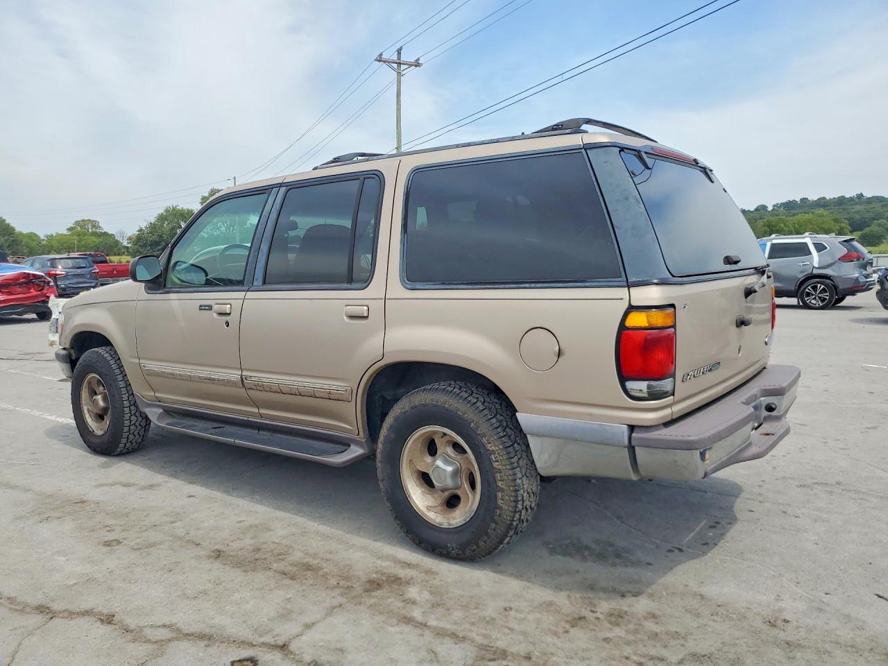1997 Ford Explorer Gold vin: 1FMDU32E4VUC56699